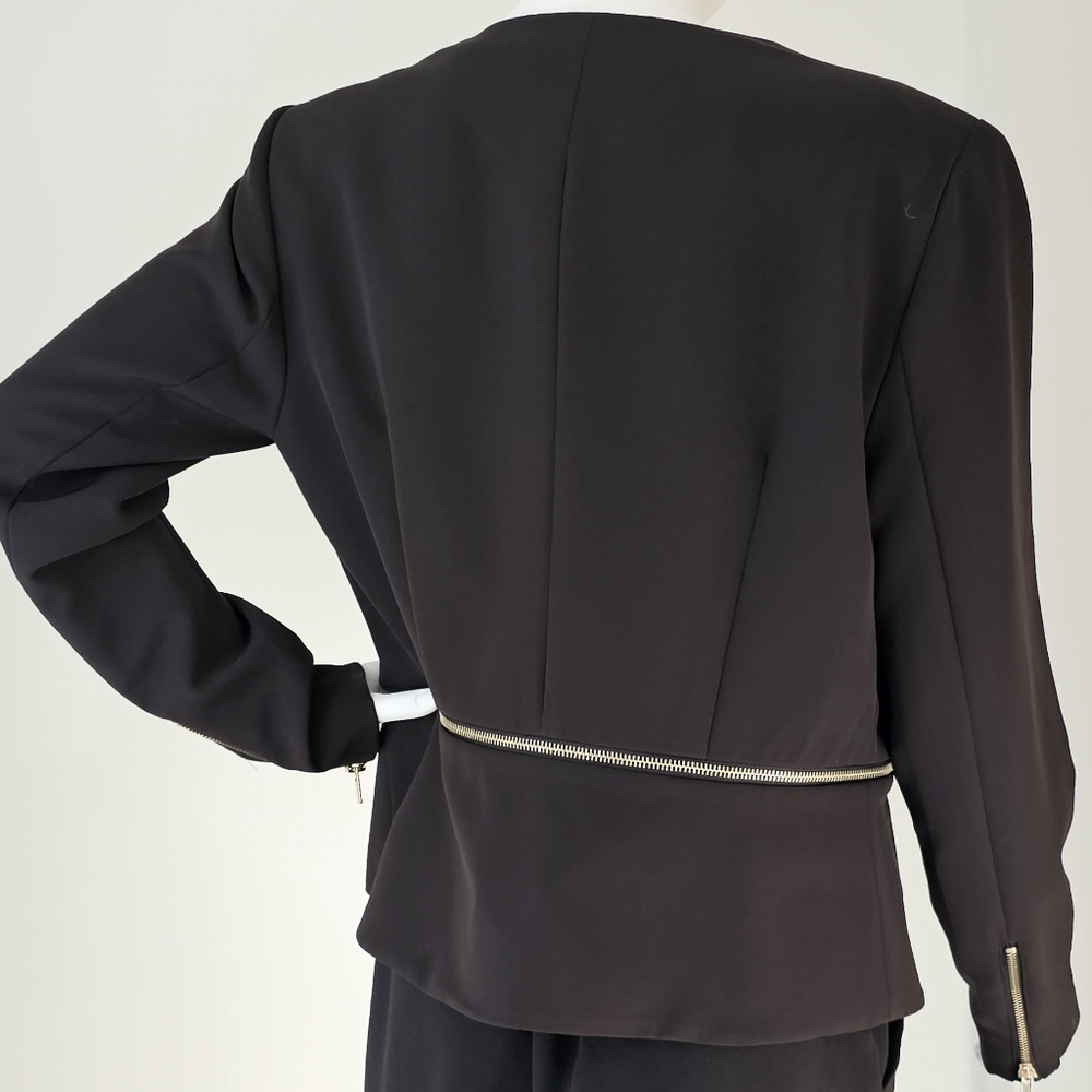 PHILOSOPHY size 8 black women's blazer with gold-toned zippers - Picture 5 of 8